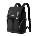 MYBALO ASTON Perfektní volba pro minimalisty s dobrým vkusem 6 ikon: - Nejtenčí batoh - Elegantní - Kapsa na notebook do 15,6" - Kapsa na tablet do 9" - Otevírání o 180 stupňů - USB a USB-C port - Drží tvar - Voděodolný - Skryté kapsy Elegantní a minimalistický Jedná se o velmi elegantní a minimalistický batoh. S tímto parťákem neuděláte chybu při běžném nošení do města, ani na důležité schůzce. Tenký batoh MYBALO Aston je batoh s vůbec nejmenší hloubkou z naší nabídky. Díky tomu působí elegantně a minimalisticky, ale i přesto se do něj vejdou všechny vaše nezbytnosti. Kvalitní voděodolný materiál, dlouhá životnost Kvalitní umělá kůže zajišťuje trvanlivost a odolnost batohu proti vodě a opotřebení. MYBALO Aston tak bude vaším společníkem opravdu dlouho. Drží tvar Batoh si zachovává svůj tvar také v případě, že jej budete mít úplně prázdný. Vestavěný USB a USB-C port Nabíjejte svá elektronická zařízení kdekoli a kdykoli díky vestavěnému USB a USB-C portu. Popruh k uchycení na kufr Cestujte pohodlně. Kdykoli chcete mít volná záda, jednoduše připevněte batoh na rukojeť svého kufru. Pohodlné polstrování Užijte si komfortní nošení díky kvalitnímu a prodyšnému polstrování ramenních popruhů a zádové části. Další praktické kapsy Zorganizujte si pohodlně a snadno své věci díky množství vychytaných kapes. Skryté kapsy V zádové části a na ramenním popruhu najdete skryté kapsy pro bezpečné uložení cenností. Vnitřní kapsy Vnitřní kapsy slouží pro snadnou organizaci všech vašich věcí. Přední kapsa Přední kapsa je určena pro věci, které chcete mít rychle a snadno po ruce. Parametry: - Rozměry: 46 x 30 x 9 cm - Objem: 11 l - Hmotnost: 1,19 kg - Kapsa na notebook: Ano (do vel. 15,6") - Kapsa na tablet: Ano (do vel. 9") - USB port: Ano - Voděodolnost: Ano - Hlavní materiál: Ekokůže + Polyester - Podšívka: Polyester - Barva: Černá
